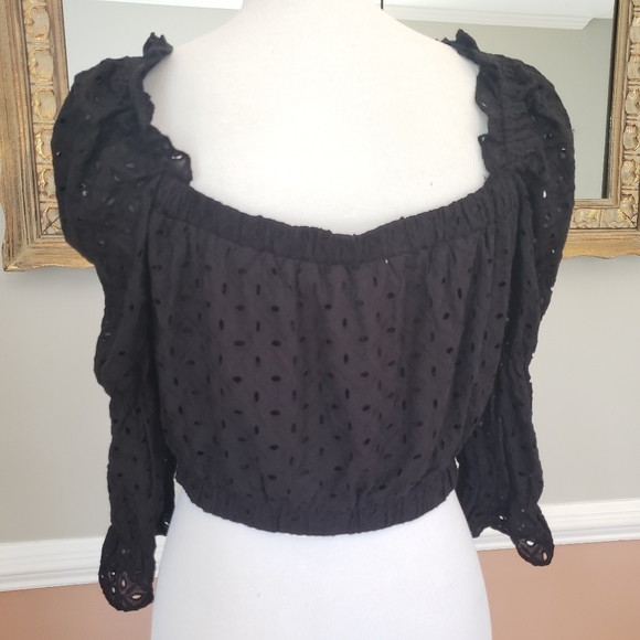 Wild Honey Black Eyelet 3/4 Sleeve Crop Top - Picture 7 of 7
